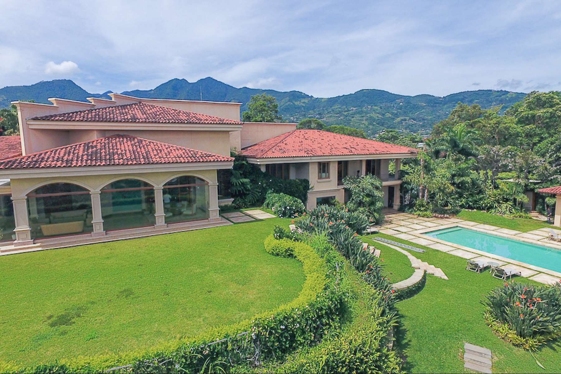 Quite Possibly the True Dream Home, Escazú