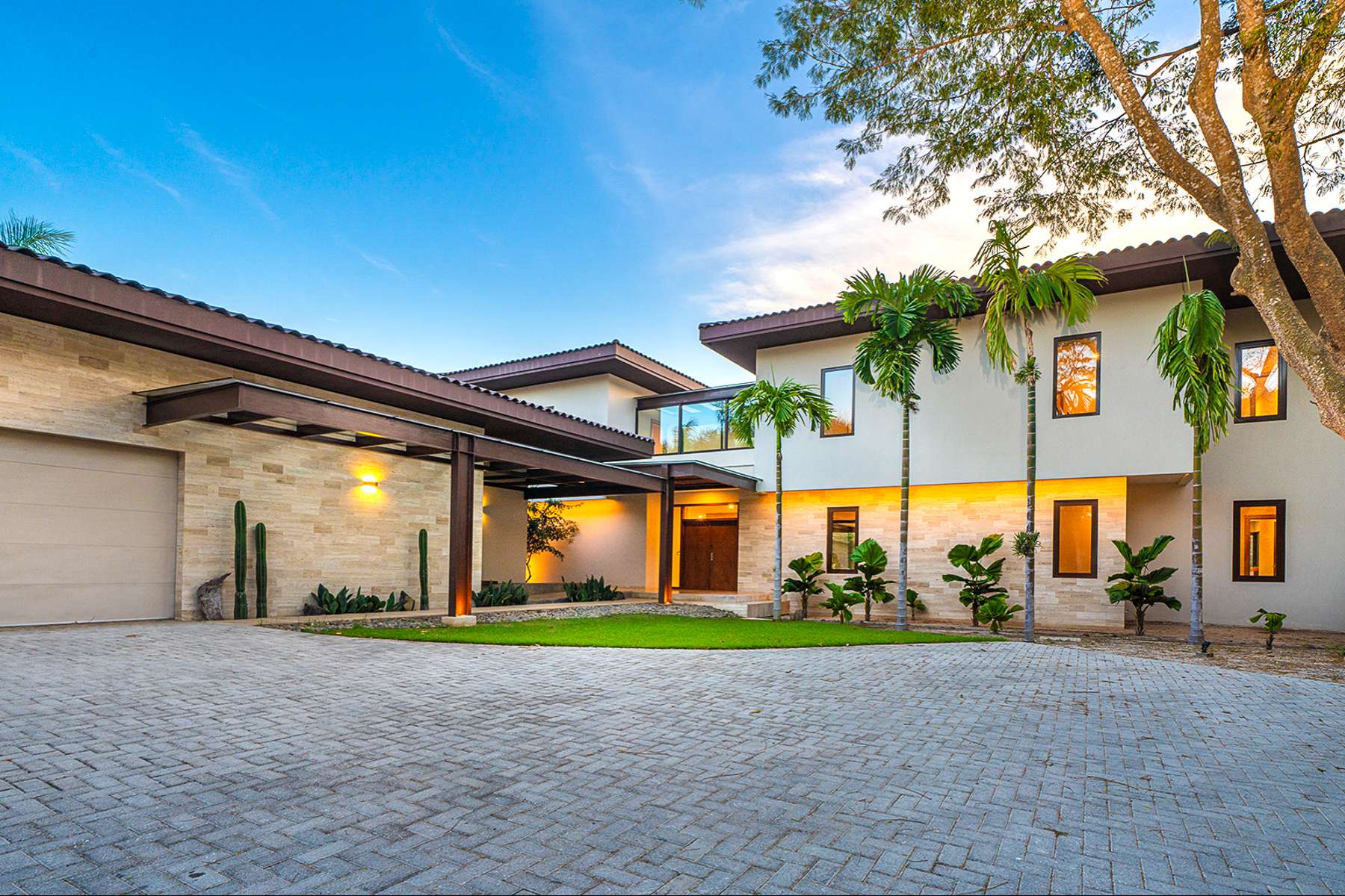 Casa Guayacán in Guanacaste Beach Golf Community