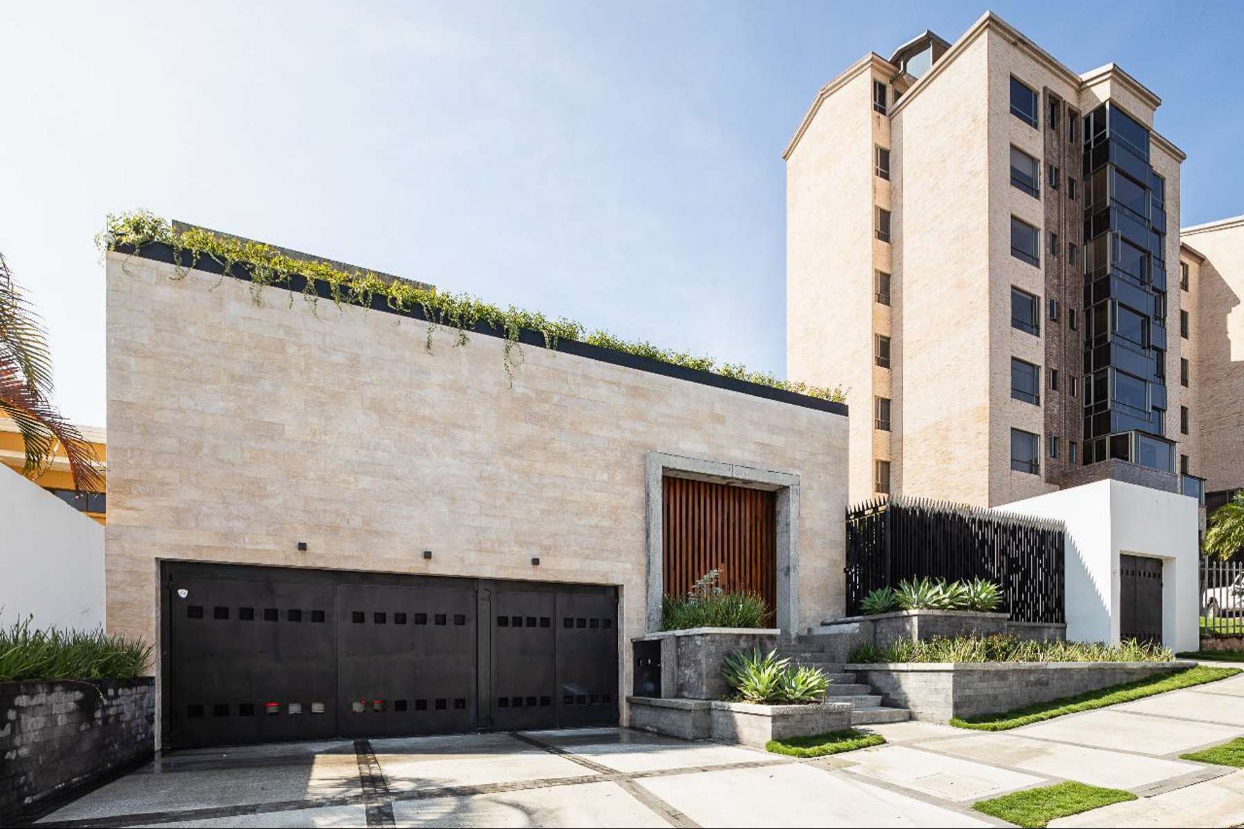 Great Family Home in Excellent Escazu Location