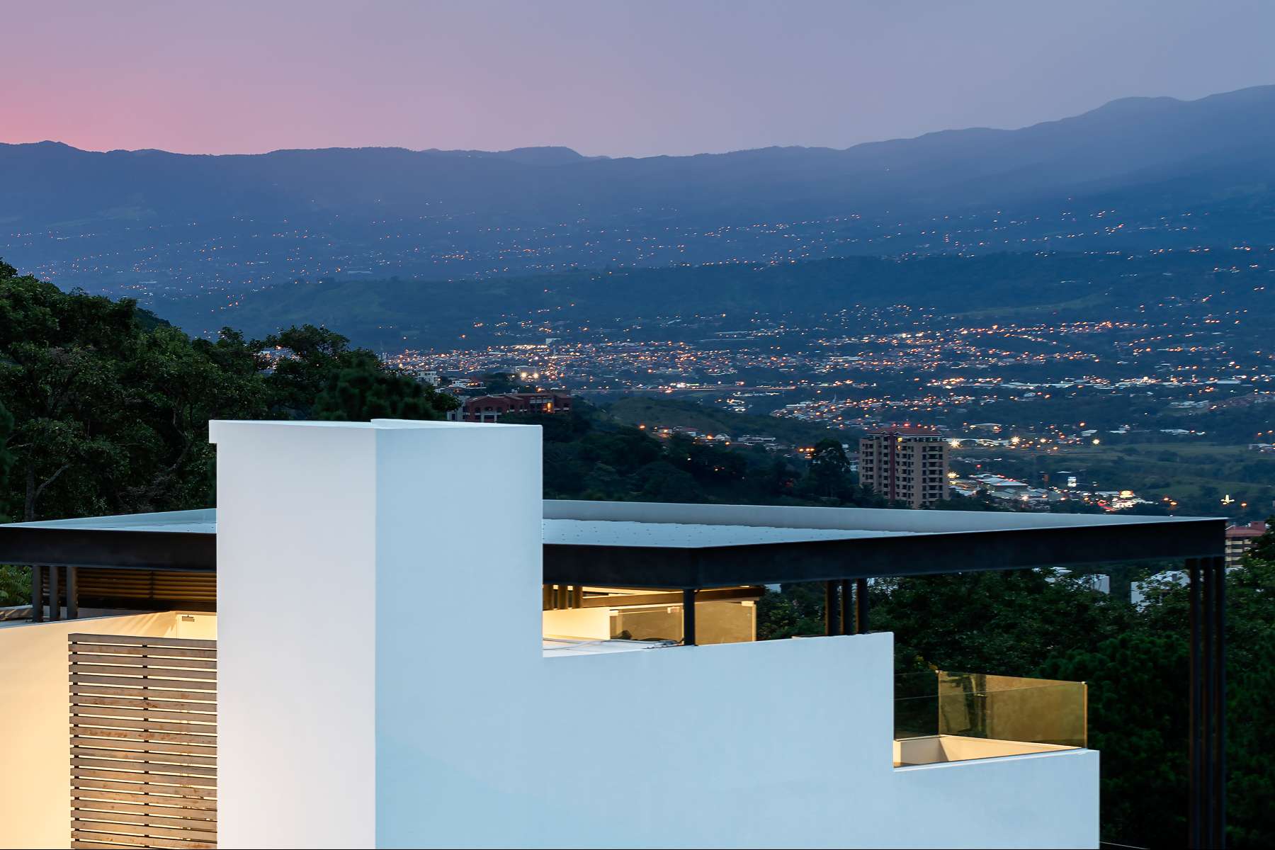 Townhome Contemporáneo Vista al Valle, Escazú